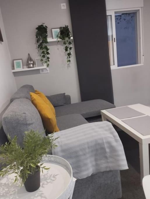 Apartamento Acogedor. Gelves Εξωτερικό φωτογραφία