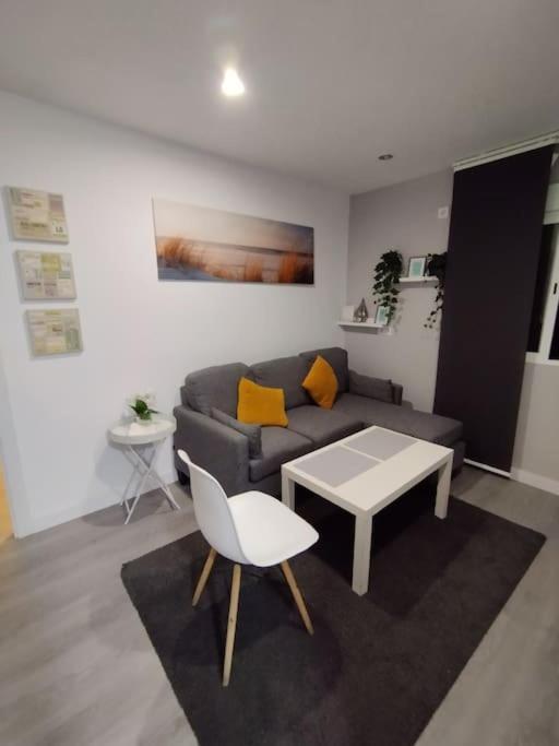 Apartamento Acogedor. Gelves Εξωτερικό φωτογραφία
